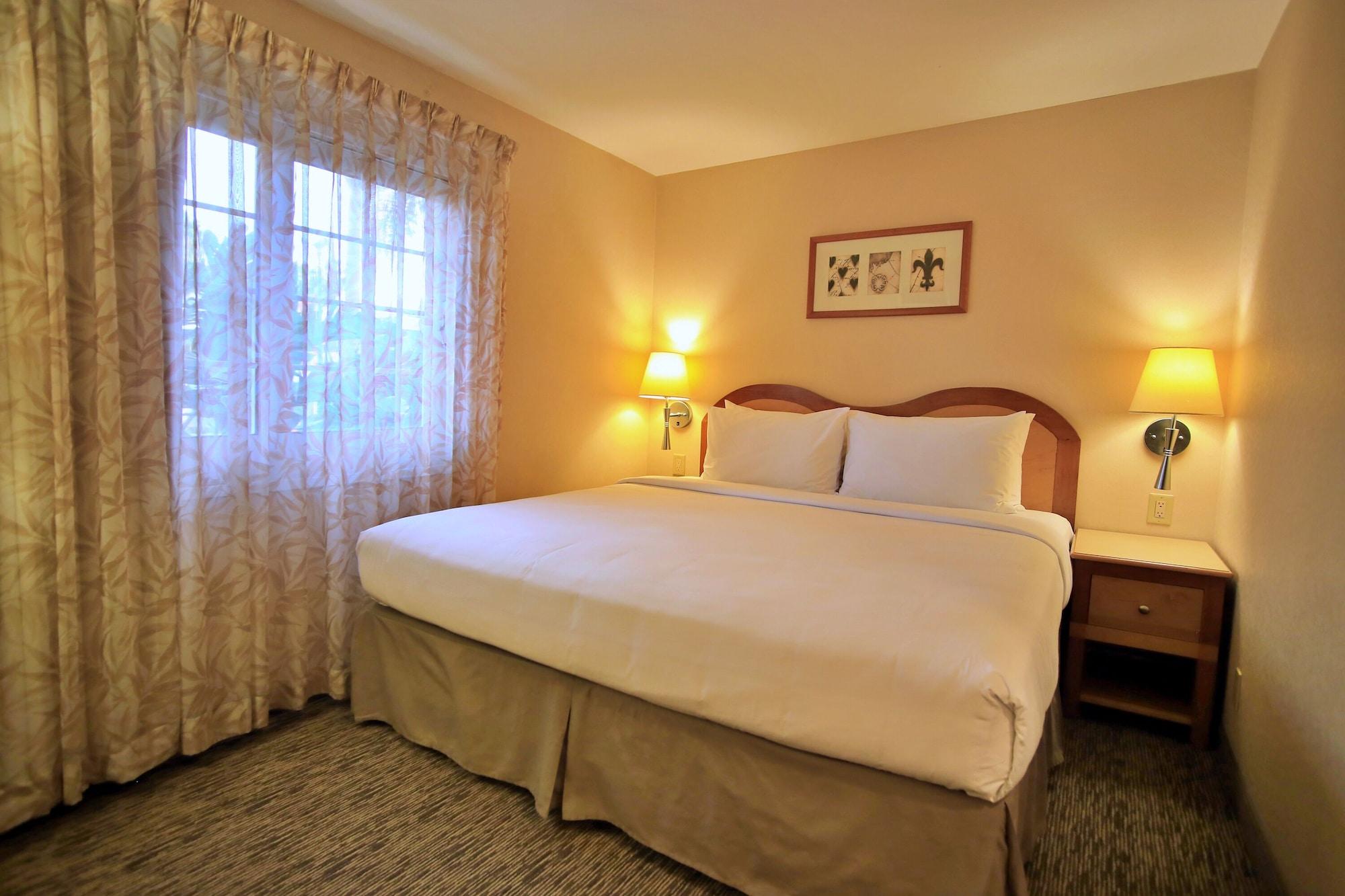 Anaheim Portofino Inn & Suites Экстерьер фото