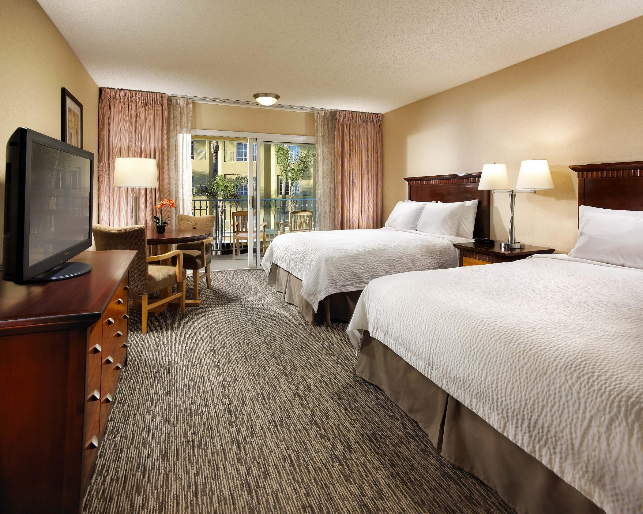 Anaheim Portofino Inn & Suites Экстерьер фото