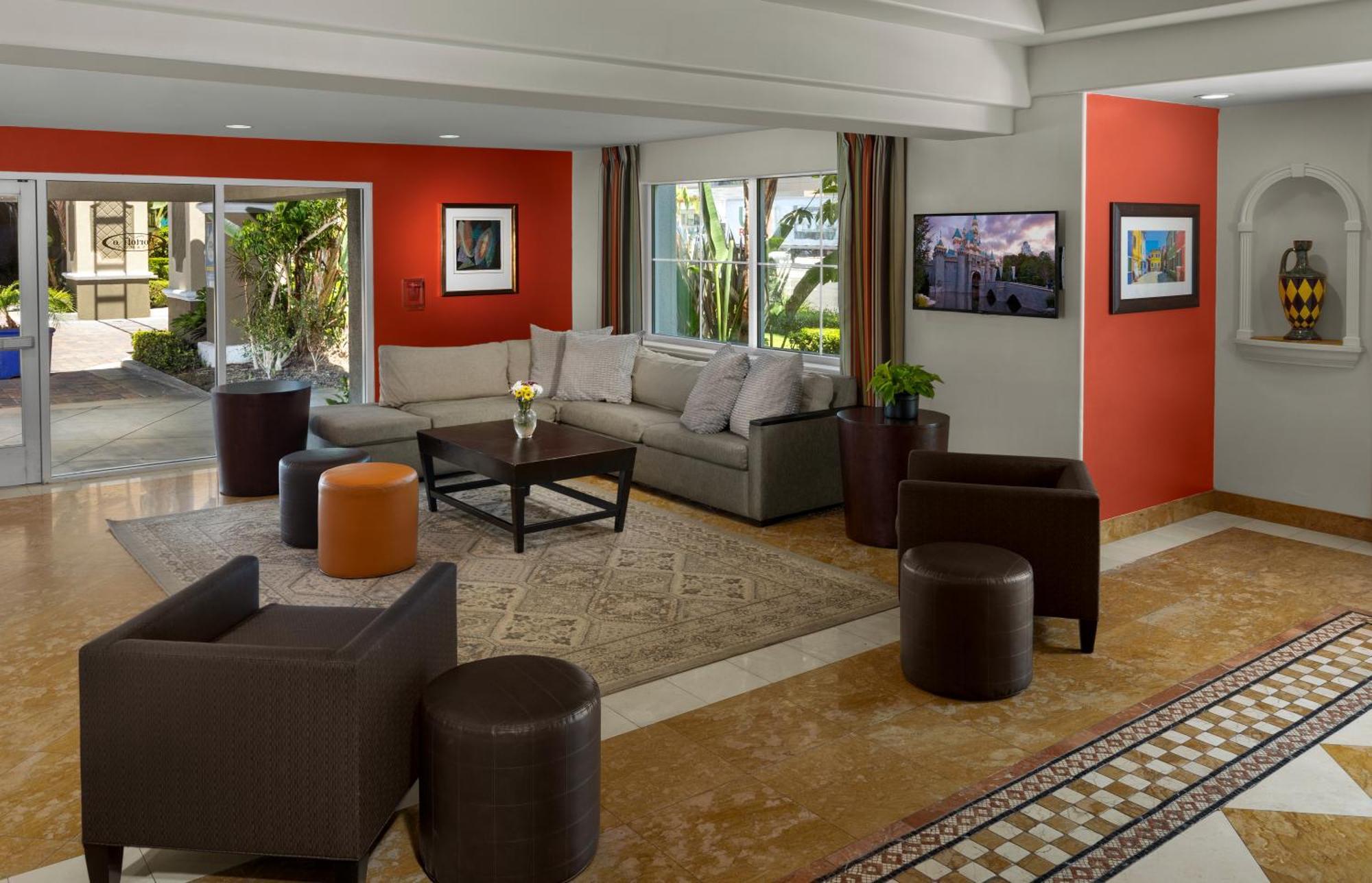 Anaheim Portofino Inn & Suites Экстерьер фото