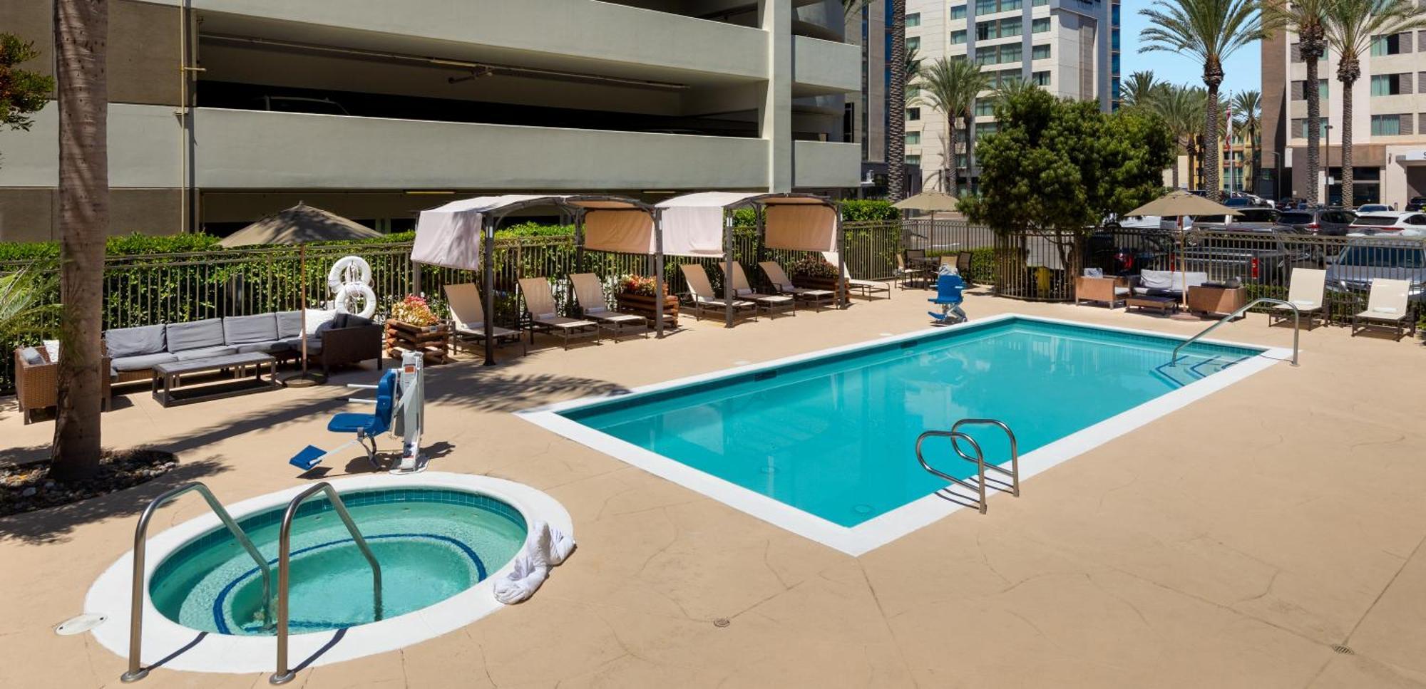 Anaheim Portofino Inn & Suites Экстерьер фото