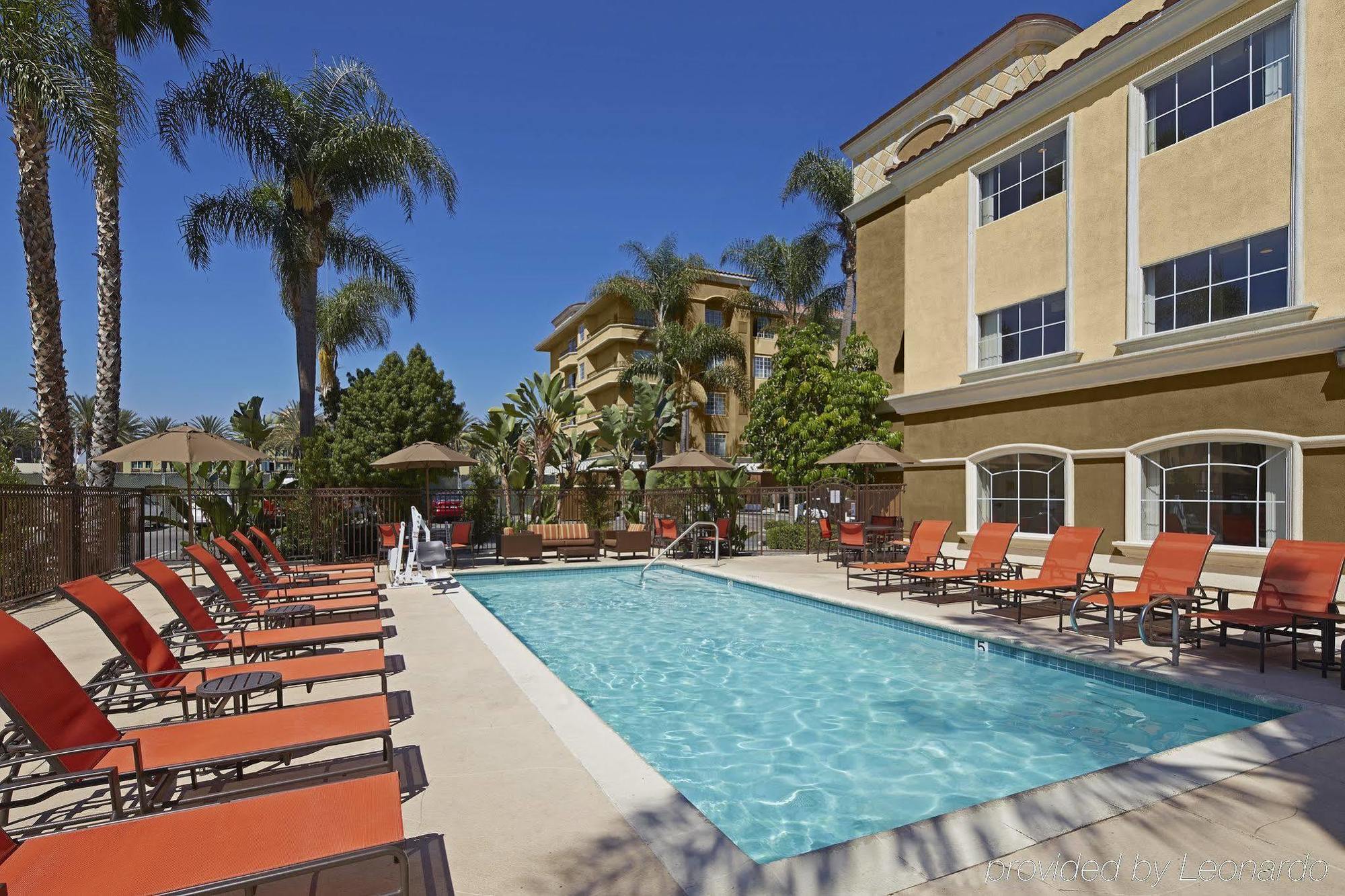 Portofino Inn And Suites Anaheim Hotel Экстерьер фото